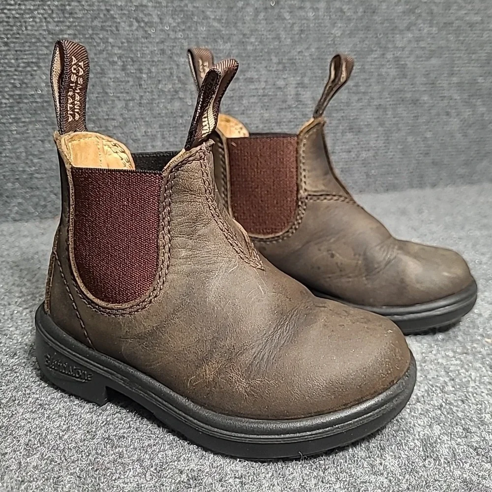 Blundstone Kids Brown Chelsea Boots with Dark Brown Elastic